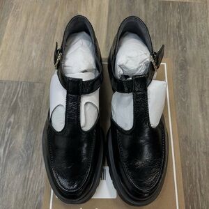 Dolce Vita Emilio Crinkle Leather Flats